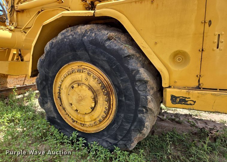 image for item DS7505 1978 Caterpillar 621 water wagon