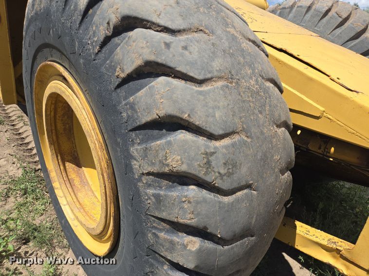 image for item DS7505 1978 Caterpillar 621 water wagon