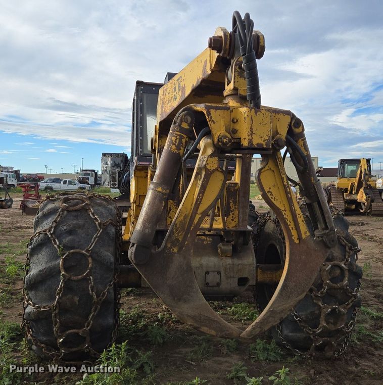image for item DS7511 1996 Caterpillar 515 skidder