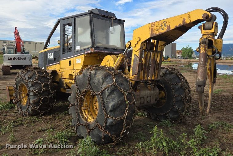 image for item DS7511 1996 Caterpillar 515 skidder