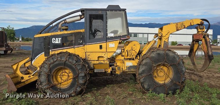 image for item DS7511 1996 Caterpillar 515 skidder