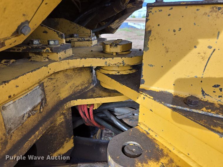 image for item DS7511 1996 Caterpillar 515 skidder