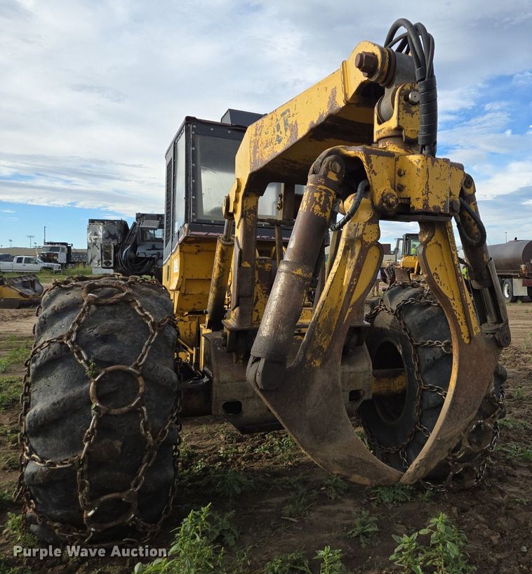 image for item DS7511 1996 Caterpillar 515 skidder