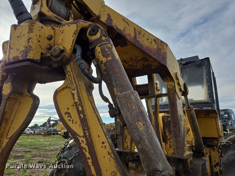 image for item DS7511 1996 Caterpillar 515 skidder