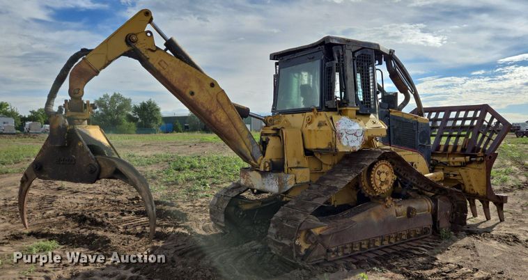 image for item DS7512 1999 Caterpillar 517 skidder