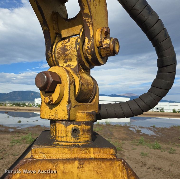 image for item DS7512 1999 Caterpillar 517 skidder