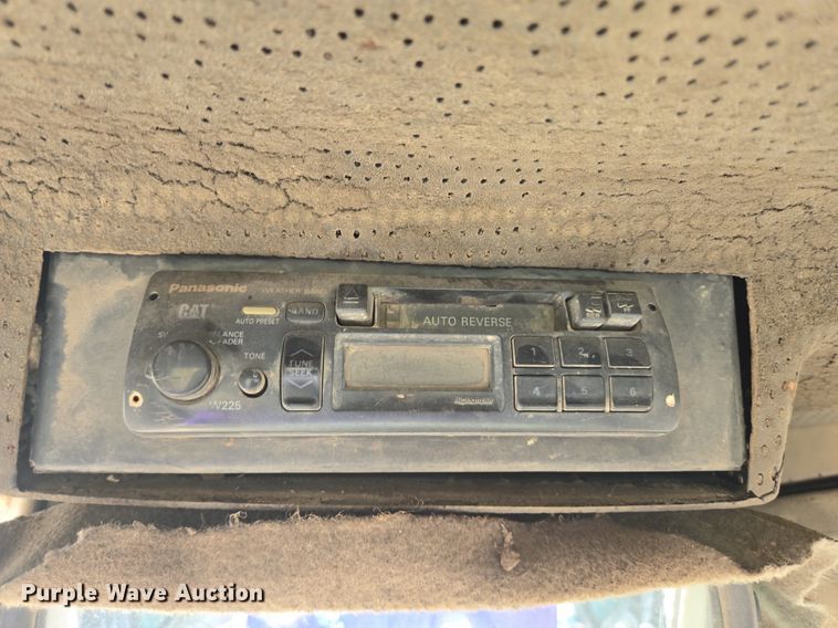 image for item DS7512 1999 Caterpillar 517 skidder