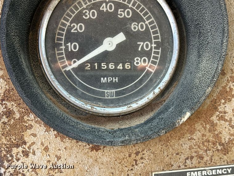 image for item DS7513 1977 Ford 9000 water truck