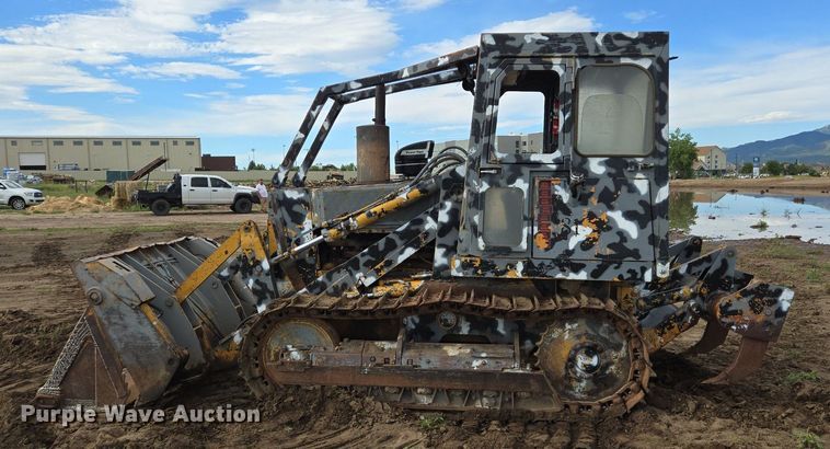 image for item DS7514 Case 1155 track loader