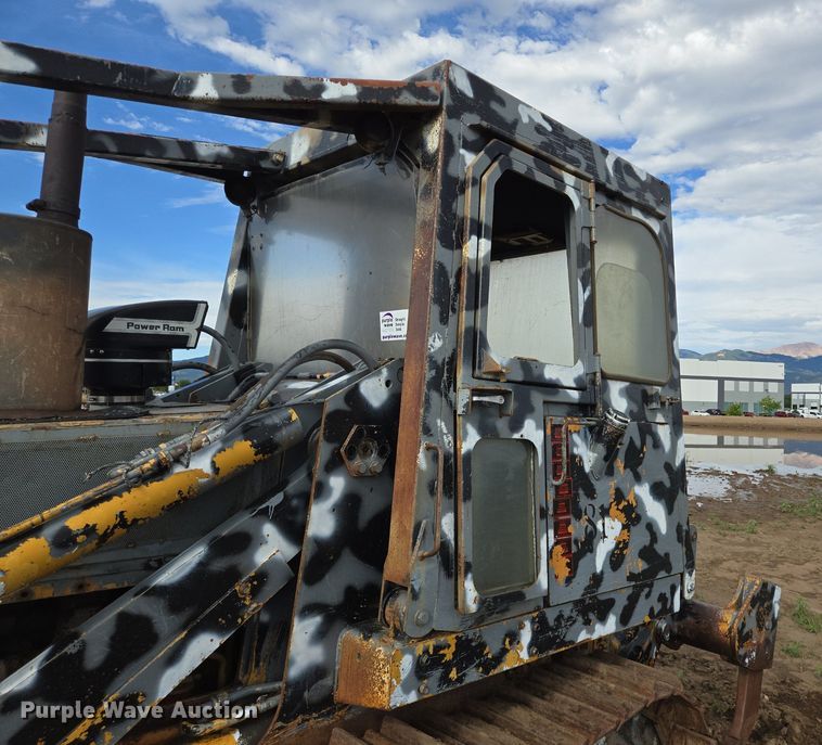 image for item DS7514 Case 1155 track loader