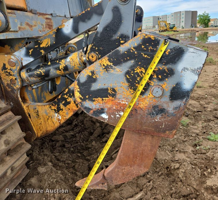 image for item DS7514 Case 1155 track loader