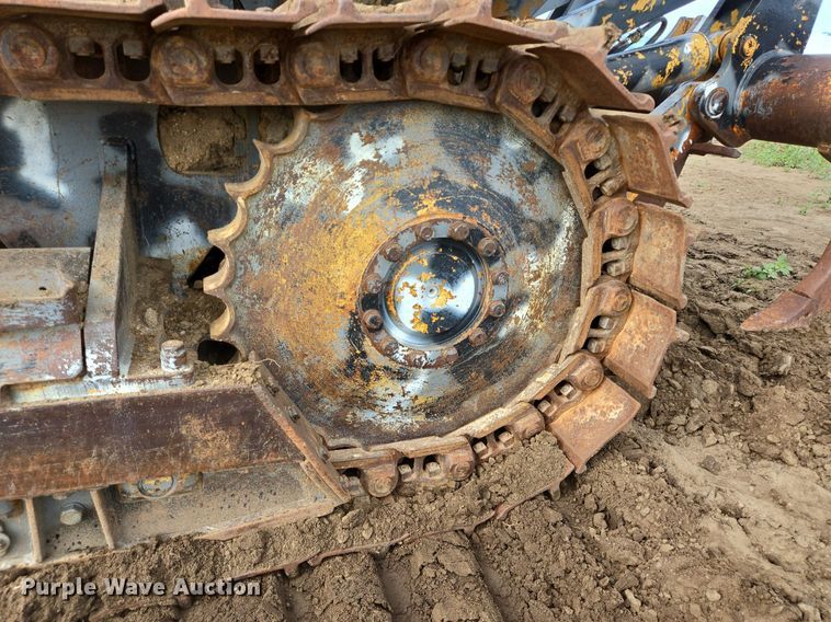 image for item DS7514 Case 1155 track loader