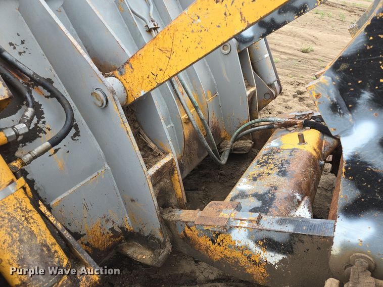 image for item DS7514 Case 1155 track loader