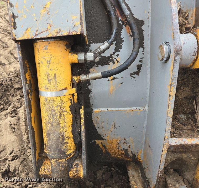 image for item DS7514 Case 1155 track loader