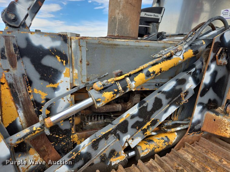 image for item DS7514 Case 1155 track loader