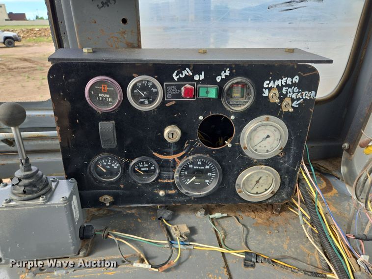 image for item DS7514 Case 1155 track loader