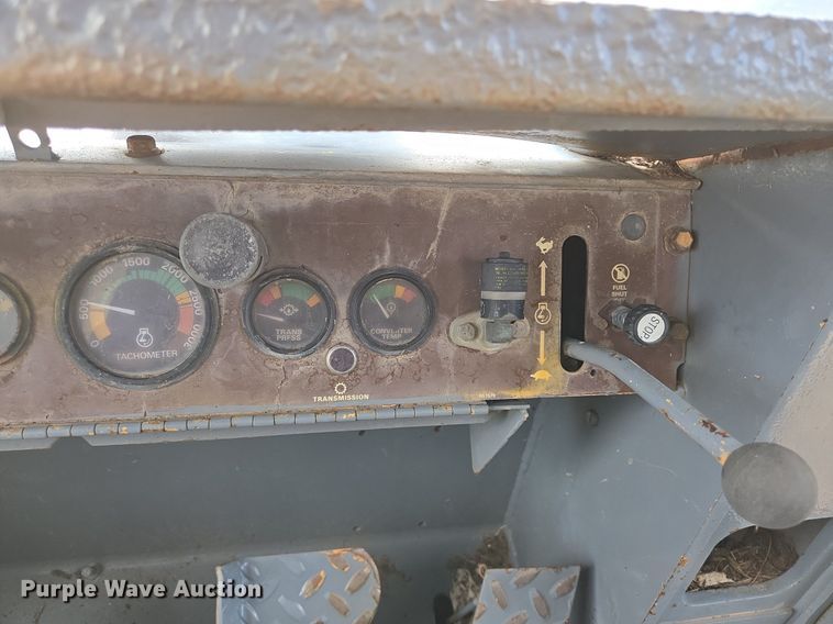 image for item DS7514 Case 1155 track loader