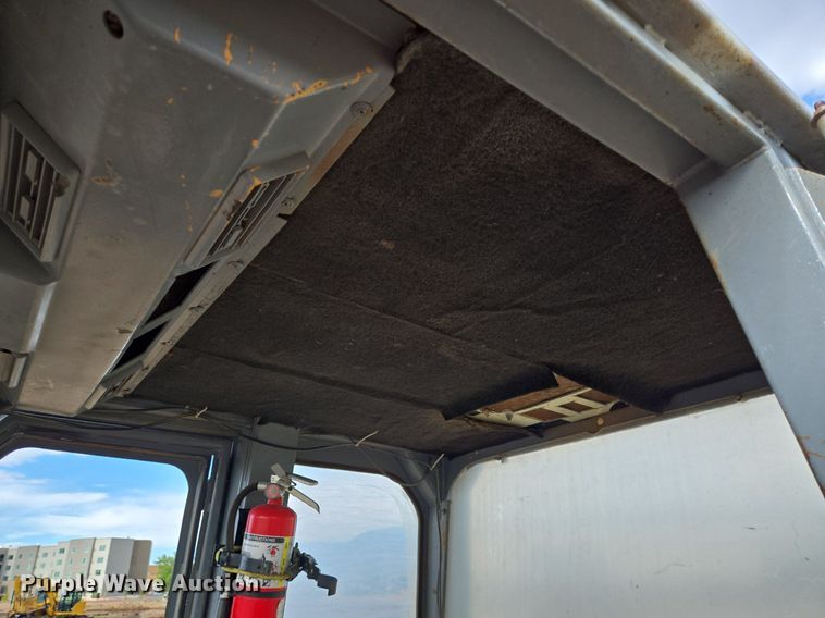 image for item DS7514 Case 1155 track loader