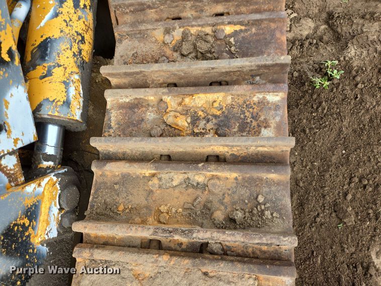 image for item DS7514 Case 1155 track loader