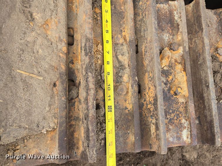 image for item DS7514 Case 1155 track loader