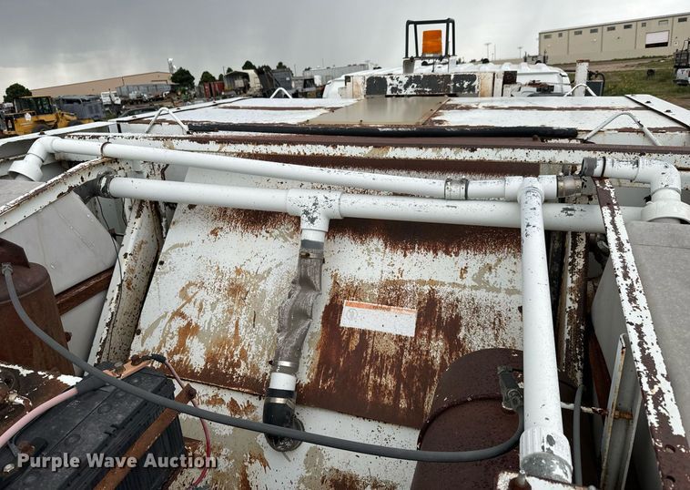 image for item DS7517 1993 GMC Elgin Eagle street sweeper truck