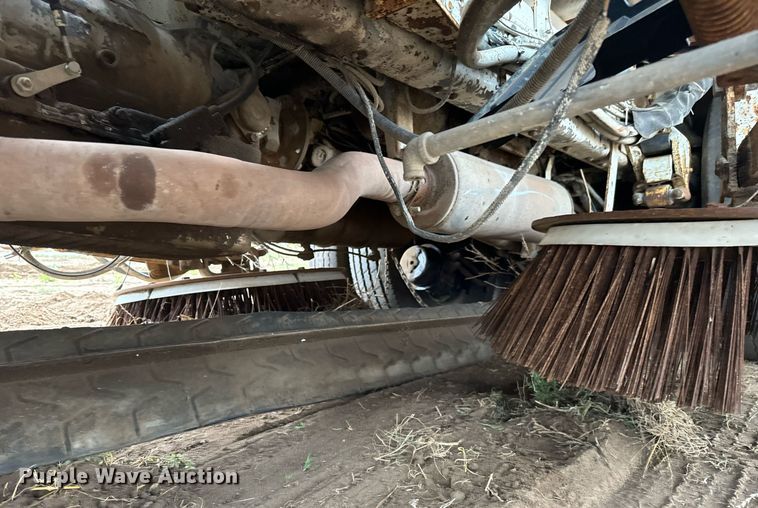 image for item DS7517 1993 GMC Elgin Eagle street sweeper truck