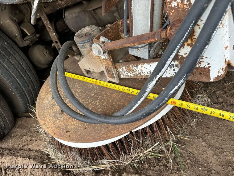 image for item DS7517 1993 GMC Elgin Eagle street sweeper truck