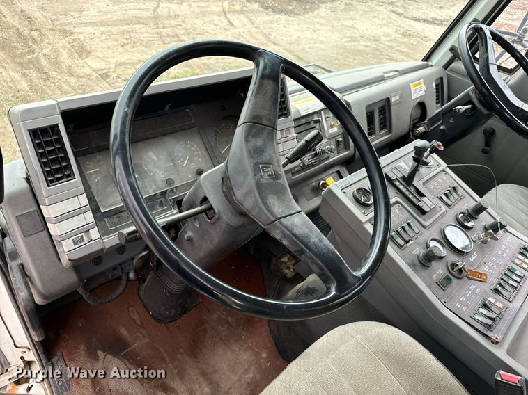 image for item DS7517 1993 GMC Elgin Eagle street sweeper truck