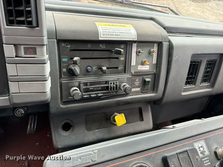 image for item DS7517 1993 GMC Elgin Eagle street sweeper truck