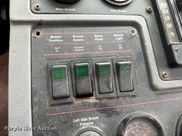 image for item DS7517 1993 GMC Elgin Eagle street sweeper truck