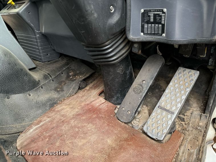 image for item DS7517 1993 GMC Elgin Eagle street sweeper truck