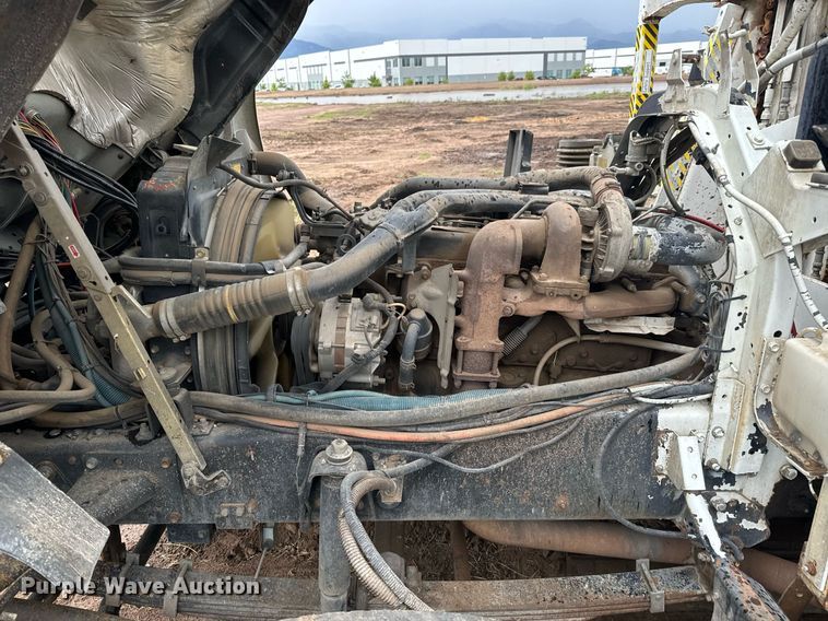 image for item DS7517 1993 GMC Elgin Eagle street sweeper truck