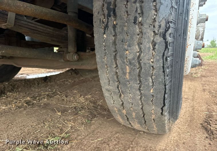 image for item DS7517 1993 GMC Elgin Eagle street sweeper truck