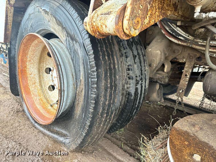 image for item DS7517 1993 GMC Elgin Eagle street sweeper truck