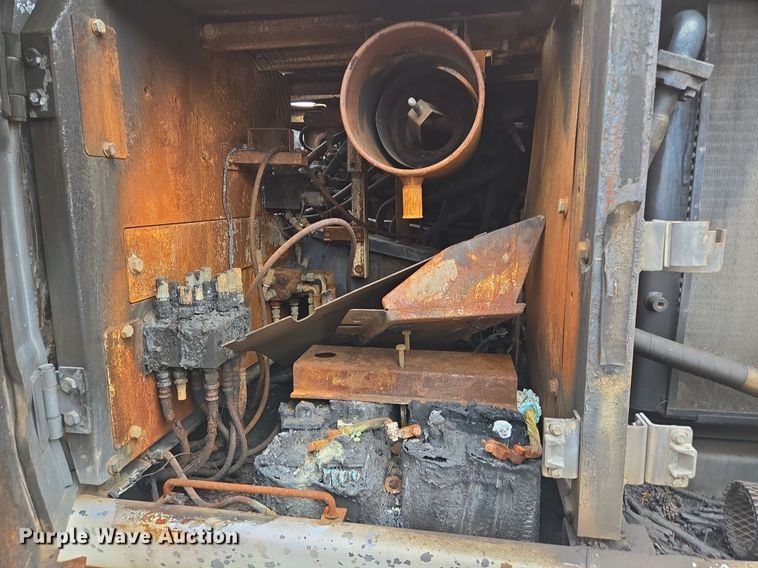 image for item DS7518 1995 Link-Belt 3400 Quantum excavator