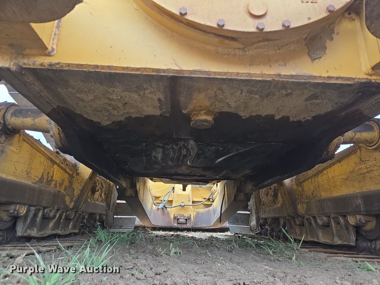 image for item DS7520 2000 Caterpillar D6M dozer