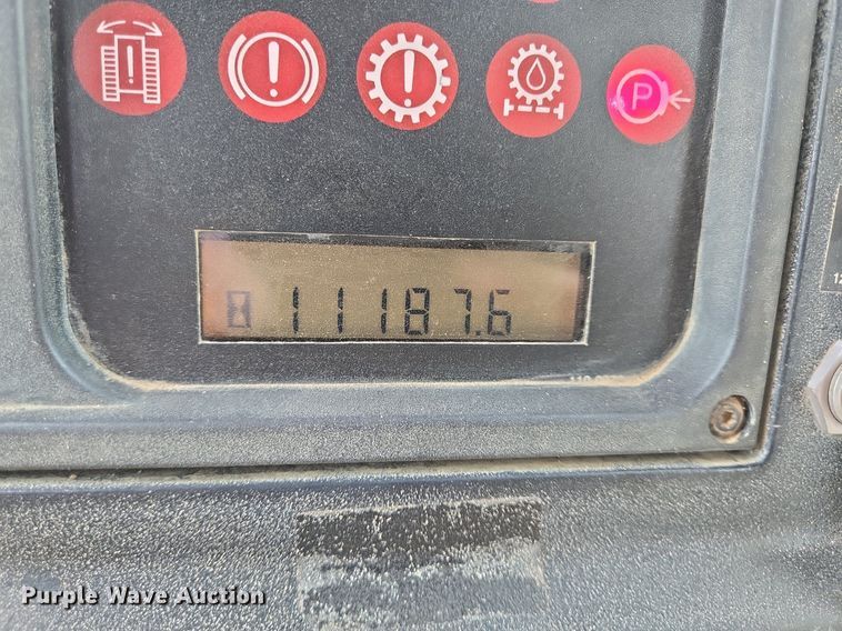 image for item DS7520 2000 Caterpillar D6M dozer