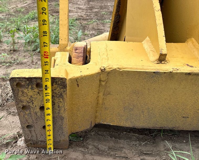 image for item DS7521 Scraper mount