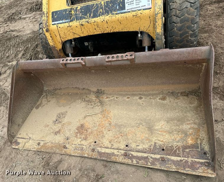 image for item DS7522 2006 Caterpillar 226B skid steer loader