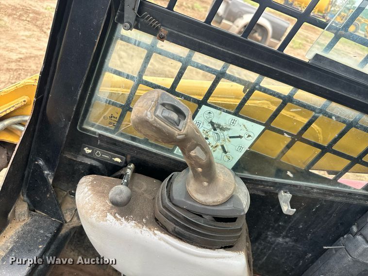 image for item DS7522 2006 Caterpillar 226B skid steer loader