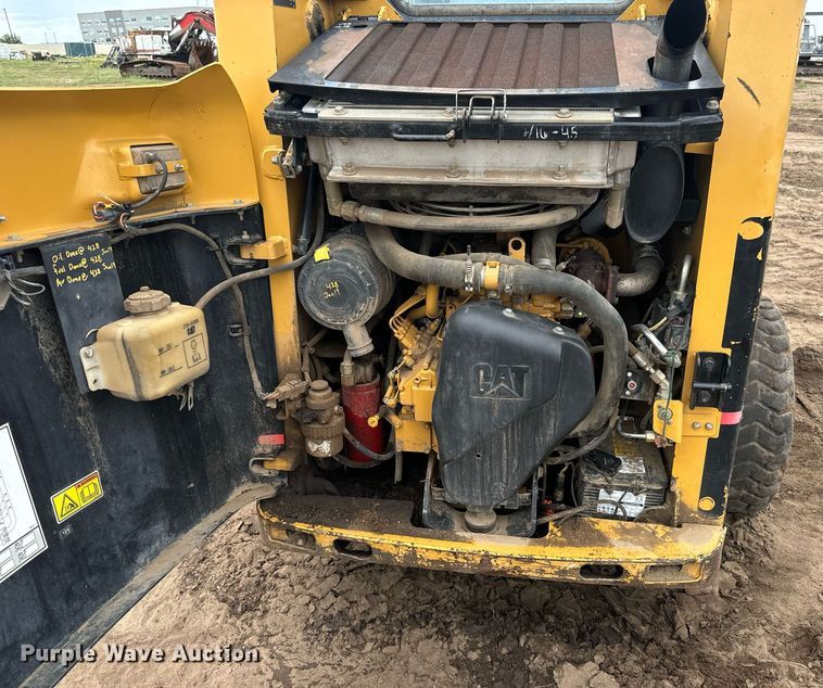 image for item DS7522 2006 Caterpillar 226B skid steer loader