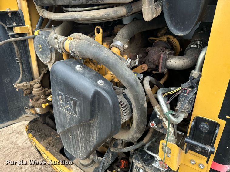 image for item DS7522 2006 Caterpillar 226B skid steer loader