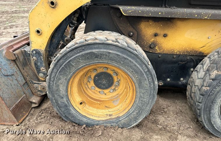 image for item DS7522 2006 Caterpillar 226B skid steer loader