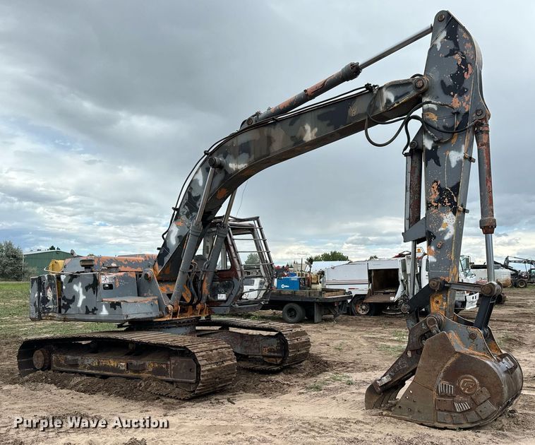 image for item DS7532 1993 Case 9030 excavator