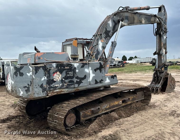 image for item DS7532 1993 Case 9030 excavator