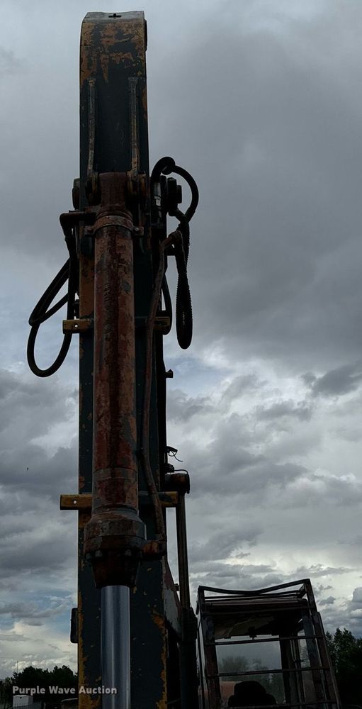 image for item DS7532 1993 Case 9030 excavator