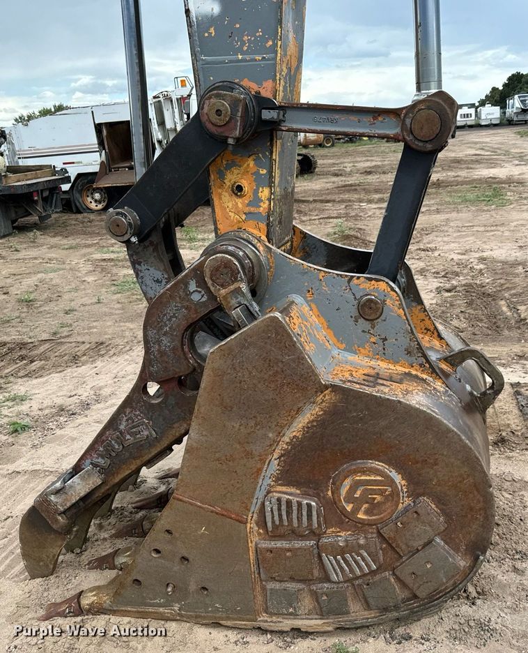 image for item DS7532 1993 Case 9030 excavator