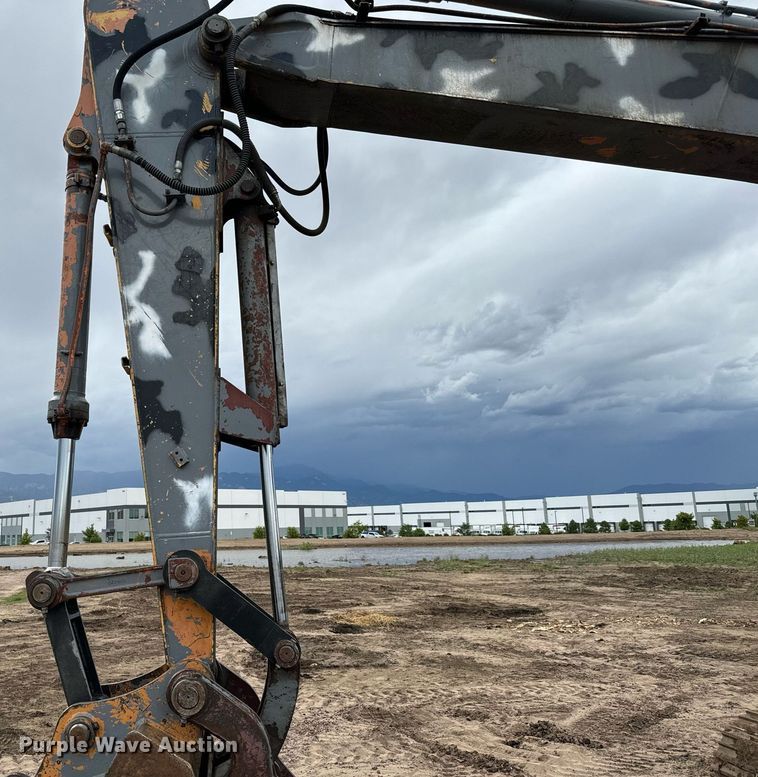 image for item DS7532 1993 Case 9030 excavator