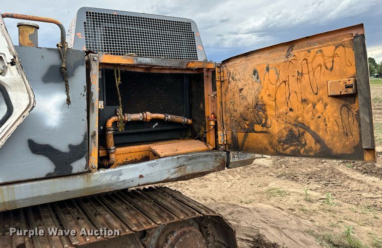 image for item DS7532 1993 Case 9030 excavator