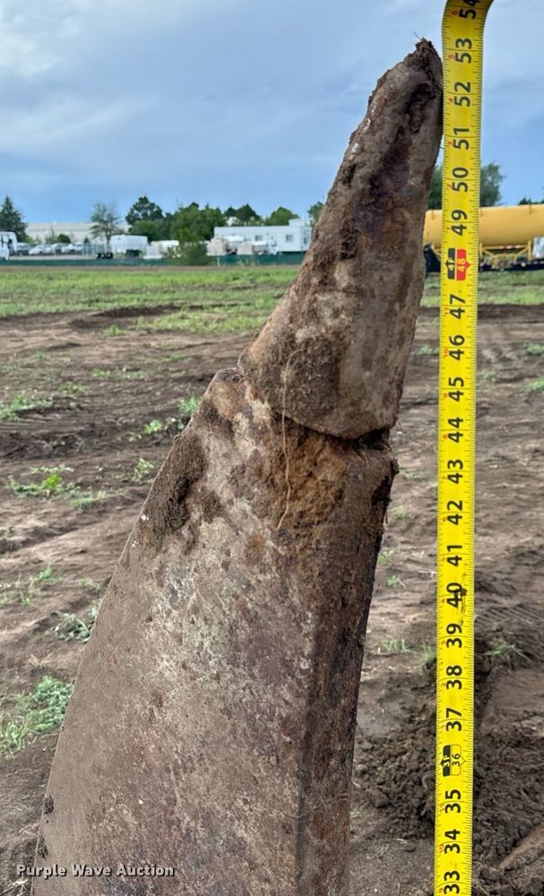 image for item DS7536 Excavator attachments 